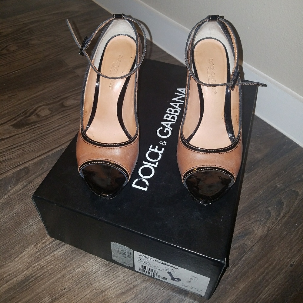 Dolce & Gabbana Spuntata Vacchetta Pumps